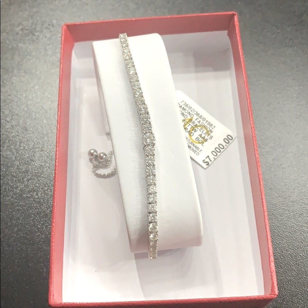 14k white gold 2ctw Diamond Bolo Bracelet